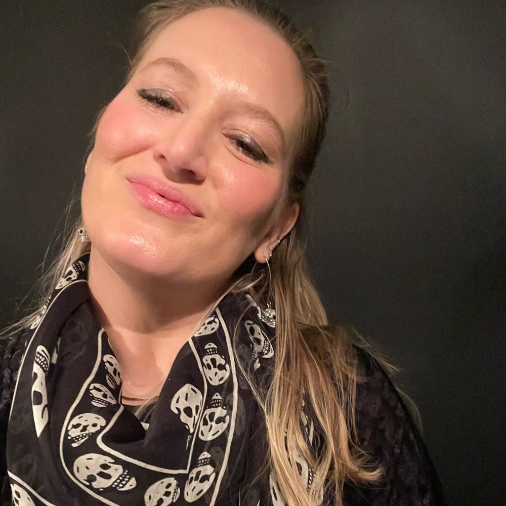 Meet your Posher, Nina l